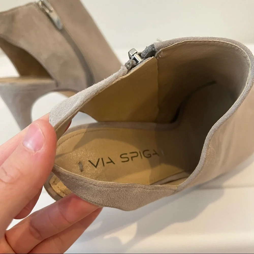 ⭐️ Via Spiga Gray Suede Open Toe Slingback Bootie 7.5